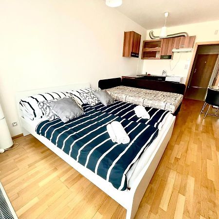 Centrum Park Apartment Praga Exterior foto